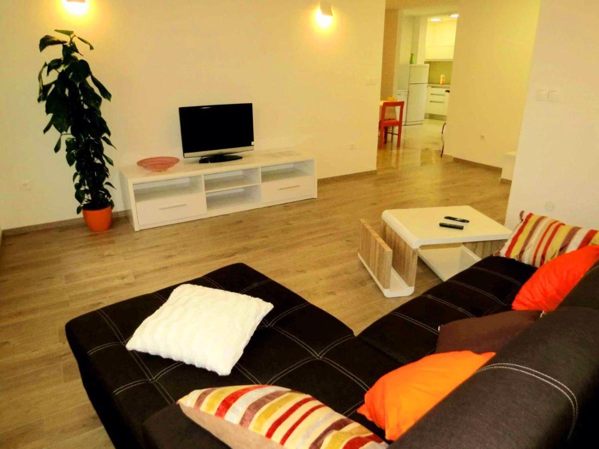 House Merlin Baška Voda Kültér fotó